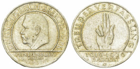 Weimarer Republik, AR 3 Reichsmark 1929 G, Schwurhand 

Deutschland, Weimarer Republik. AR 3 Reichsmark 1929 G (15.03 g), Schwurhand.
 AKS 85.

S...
