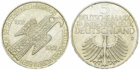 Deutschland, AR 5 Mark 1952 D, Germanisches Museum 

Deutschland, Bundesrepublik. AR 5 Mark 1952 D (11.19 g), München. 100 Jahre Germanisches Nation...