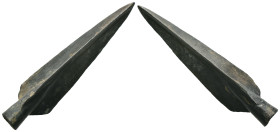 Weight 2.43 gr - Diameter 45 mm Ancient Bronze Arrowhead. SOLD AS SEEN.