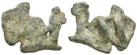 Weight 16.88 gr - Diameter 37 mm Ancient bronze belt buckle. SOLD AS SEEN.