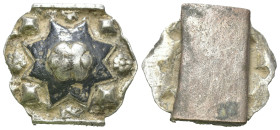 Weight 9.37 gr - Diameter 25 mm Ancient bronze belt buckle. SOLD AS SEEN.
