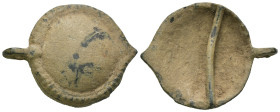 Weight 10.83 gr - Diameter 38 mm Ancient bronze belt buckle. SOLD AS SEEN.