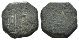 Bronze ancient weight, Weight 2.05 gr - Diameter 13 mm. SOLD AS SEEN.