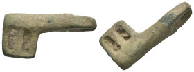 Bronze, Weight 7.89 gr - Diameter 31 mm

Bronze Roman key 1st - 3rd century AD.