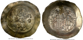 Manuel I Comnenus (AD 1143-1180). EL aspron trachy (32mm, 4.40 gm, 6h). NGC (photo-certificate) Choice AU 4/5 - 3/5, flan crack, light graffito. Const...