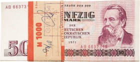 Deutsche Demokratische Republik
Ausgaben der Deutschen Notenbank und Staatsbank 1948-1990 50 Mark 1948. Je 20 Stück in Originalbanderolen. Verschiede...