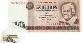Deutsche Demokratische Republik
Ausgaben der Deutschen Notenbank und Staatsbank 1948-1990 10 Mark 1971. Ro. 359 a Grabowski DDR-21 a Selten. I