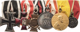 Ordensspangen
Spange mit 6 Auszeichnungen Preußen - Eisernes Kreuz 1914 2. Klasse. Hamburg - Hanseatenkreuz. Drittes Reich - Ehrenkreuz des Weltkrieg...