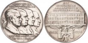 Drittes Reich
 Silbermedaille 1938 (K. Goetz) Münchner Abkommen. Die Brustbilder von Hitler, Mussolini, Chamberlain und Daladier nebeneinander nach r...