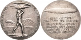 Luft- und Raumfahrt
 Versilberte Bronzegußmedaille 1925 (C. Stock/WMF Geislingen) Verdienste um die Zeppelin-Eckener-Spende. Männlicher Akt auf Felse...