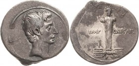 Kaiserzeit
Augustus 27-14 v. Chr Denar 30/29 v. Chr., italienische Münzstätte Kopf nach rechts / Herme auf Blitzbündel, IMP CAESAR RIC 269 C. 114 Kam...
