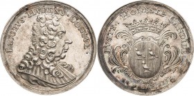 Lübeck-Stadt
 Silbermedaille 1731. Auf den Bürgermeister Jacob Hübens. Brustbild des Bürgermeisters nach rechts / Gekröntes Wappen in verzierter Kart...