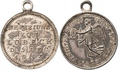 Lübeck-Stadt
 Silbermedaille 1813 (Loos) Siegespfennig auf die Befreiung von Lübecks. 5 Zeilen Schrift / Victoria. 15,5 und 18,4 mm, 1,32 g. Mit Orig...