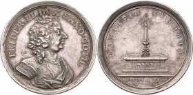 Sachsen-Gotha (Gotha-Altenburg)
Friedrich II. 1691-1732 Silbermedaille 1717 (Koch) 200 Jahre Reformation. Brustbild Friedrichs II. von Sachsen-Gotha ...