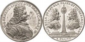 Sachsen-Meiningen
Ernst Ludwig 1706-1724 Zinnmedaille 1707 (Wermuth) Auf die damalige Einigkeit der Brüder. Brustbild nach rechts / die einander zuge...