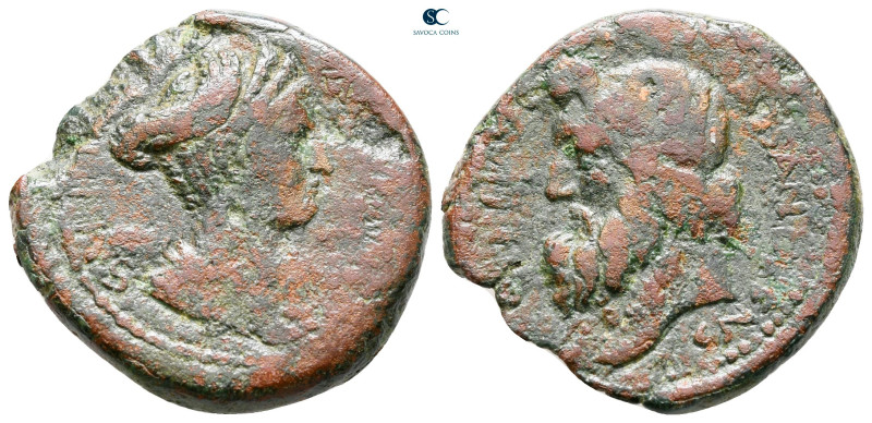 Macedon. Cassandreia. Sabina. Augusta AD 128-137. 
Bronze Æ

24 mm, 8,18 g
...