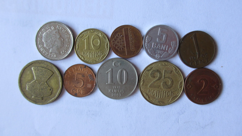 Ten world coins