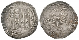 Fernando e Isabel (1474-1504). 1 real. Sevilla. (Cal-377). Ag. 3,36 g. Escudo entre d cuadrada y S. MBC-. Est...60,00.