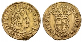 Felipe V (1700-1746). 1/2 escudo. 1742. Sevilla. PJ. (Cal-582). Au. 1,78 g. Golpes. MBC. Est...90,00.