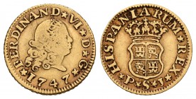 Fernando VI (1746-1759). 1/2 escudo. 1747. Sevilla. PJ. (Cal-260). Au. 1,74 g. BC+/MBC-. Est...100,00.