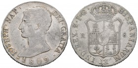 José Napoleón (1808-1814). 8 reales. 1809. Madrid. IG. (Cal-33). Ag. 26,56 g. Raya en anverso. Rara. MBC-. Est...275,00.