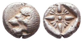 Greek Obol, Ca. 5th-3rd Century BC. AR.

Reference:

Condition: Very Fine

Weight: 1,1 gr
Diameter: 7,8 mm