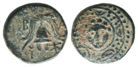 Greek Coins. 4th - 3rd century B.C. AE
Reference:

Condition: Very Fine

Weight: 2,2 gr
Diameter: 11,4
