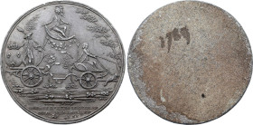 Les Trois Ordres à Versailles (1787) (Etain, 98.00 gr, 77 mm). Hennin cfr. 187 (Droit commun). Superbe.

Les Trois Ordres à Versailles font référence ...