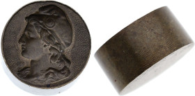 Matrice à l'effigie de Marianne (circa 1789-1792) (Bronze, 24.00 gr, 18 mm). Superbe.

Provient de la collection du Docteur André Bernheim