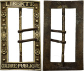 Plaque de ceinturon de la Garde Nationale (circa 1793) (Bronze, 72.00 gr, 56 mm). Superbe.

Provient de la collection du Docteur André Bernheim