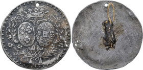 Duc et Duchesse de Berry (1798 ?) (Etain, 128.00 gr, 90 mm). Très beau, troué.

Le Duc et la Duchesse de Berry sont deux personnalités de la monarchie...