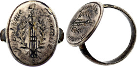 Bague Sigillaire, République Française Jacobins (circa 1790) (Argent, 5.81 gr, 17 mm). Très beau.

La bague sigillaire de la République française étai...