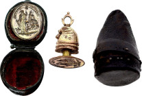 Sceau Révolutionnaire, Liberté Egalité Nation (circa 1790) (Laiton doré, 9.42 gr, 19 mm). Superbe. Dans son écrin en forme de bonnet phrygien.

Provie...