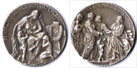 Silberne Gussmedaille ohne Jahr (1917) von Martin Götze / Ball Berlin 34,2 mm, 950 fein gestempelt. Exemplar ohne Henkel 16,7g  Zetzmann 5043   ss