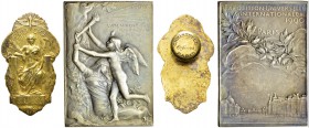 Lot de deux objets : Médaille en bronze argenté 1900 par Oscar Roty. 51x36 mm; Boutonnière de jury en vermeil 1900 par L. Bottée, fabrication Christof...