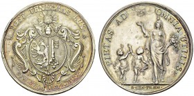 Prix d'école en argent non daté (vers 1750). AR. 37.87 g. TTB