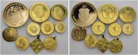 Lot of 10 coins : BYZANTINE EMPIRE, gold Hyperpyron. GERMANY, Nuremberg Ducat klippe 1700. HUNGARY, 20 Francs 8 Forint 1878 KB. IVORY COAST, cased set...