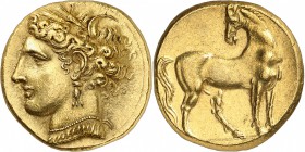 GRECE ANTIQUE
Zeugitane, Carthage (ca. 270-264 av. J.C.) Tridrachme d’or.
Av. Tête de Tanit à gauche portant une couronne d’épis, des boucles d’orei...