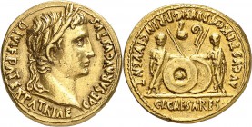 EMPIRE ROMAIN
Octave Auguste (27 av. J.C. - 14 ap. J.C.). Aureus, Lyon.
Av. Buste lauré à droite. Rv. Gaius et Lucius debout de face tenant chacun u...