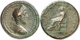 EMPIRE ROMAIN
Commode (177-192). Médaillon.
Av. Tête laurée et drapé à droite. Rv. La paix assise à gauche
Cohen 383 (250 francs or). 41 mm. 63,61 ...
