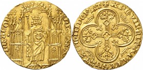 FRANCE
Philippe VI (1328-1350). Royal d’or 2 mai 1328. 
Av. Le roi debout sous un dais gothique. Rv. Croix quadrilobée, feuillue et fleuronnée, dans...