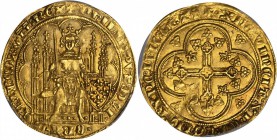 FRANCE
Philippe VI (1328-1350). Écu d’or à la chaise deuxième émission 1343.
Av. Le roi assis dans une stalle gothique, couronné, vêtu d’un haubert ...