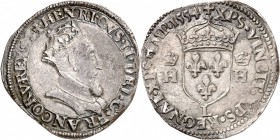 FRANCE
Henri II (1547-1559). Teston 1554 L, Bayonne.
Av. Buste cuirassé et couronné à droite Rv. Écu de France couronné accosté de deux H couronnés....