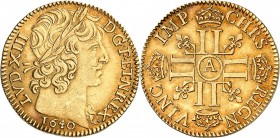 FRANCE
Louis XIII (1610-1643). 1/2 louis d’or à la mèche courte 1640, Paris. Grosse tête, sans point accostant la date.
Av. Tête laurée à droite. Rv...
