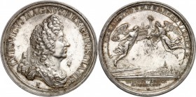 FRANCE
Louis XIV (1643-1715). Médaille en argent 1691, célébrant la prise de Nice par la France, par Lilis.
Av. Buste habillé à droite. Rv. La Franc...