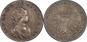 FRANCE
Louis XV (1715-1774). 1/4 écu aux 3 couronnes 1715 A, Paris.
Av. Buste drapé à droite. Rv. Trois couronnes.
D. 1650, 7,64 grs. 
Provenance ...