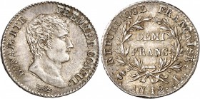 FRANCE
Consulat (1799-1804). 1/2 franc an 12, Bayonne.
Av. Tête nue à droite. Rv. Valeur dans une couronne.
G. 394. 2,50 grs.
Rare, presque Fleur ...