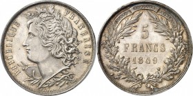 FRANCE
II° République (1848-1852). 5 francs 1849, concours de Malbet, essai en argent, tranche inscrite.
Av. Tête laurée à gauche. Rv. Valeur dans u...