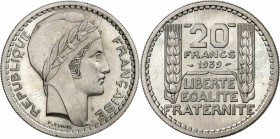FRANCE
III° République (1870-1940). 20 francs 1939, épreuve en cupro-nickel.
Av. Tête laurée à droite Rv. Valeur entre deux épis de blé.
GEM.200.14...