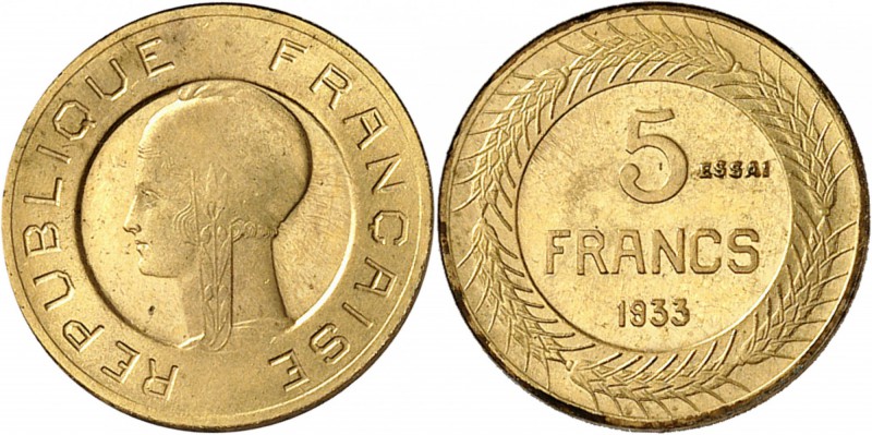 FRANCE
III° République (1870-1940). 5 francs 1933, concours de Cochet, cuivre d...